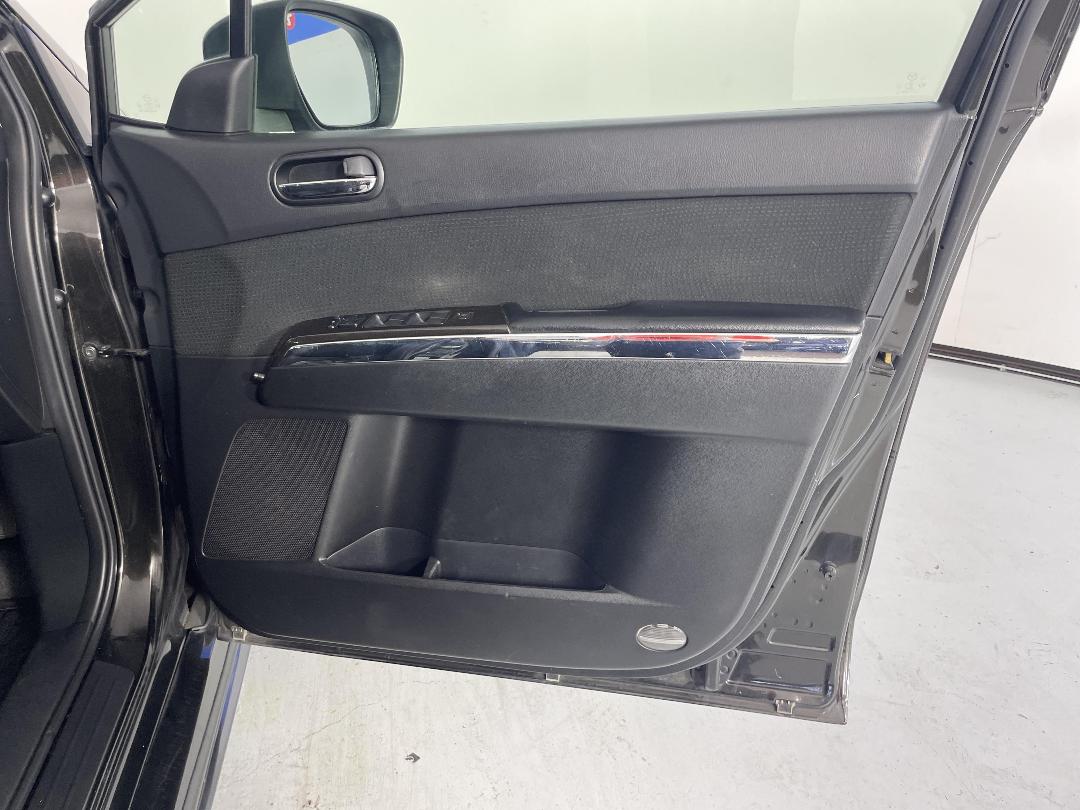 Photo '15' of Mazda MPV