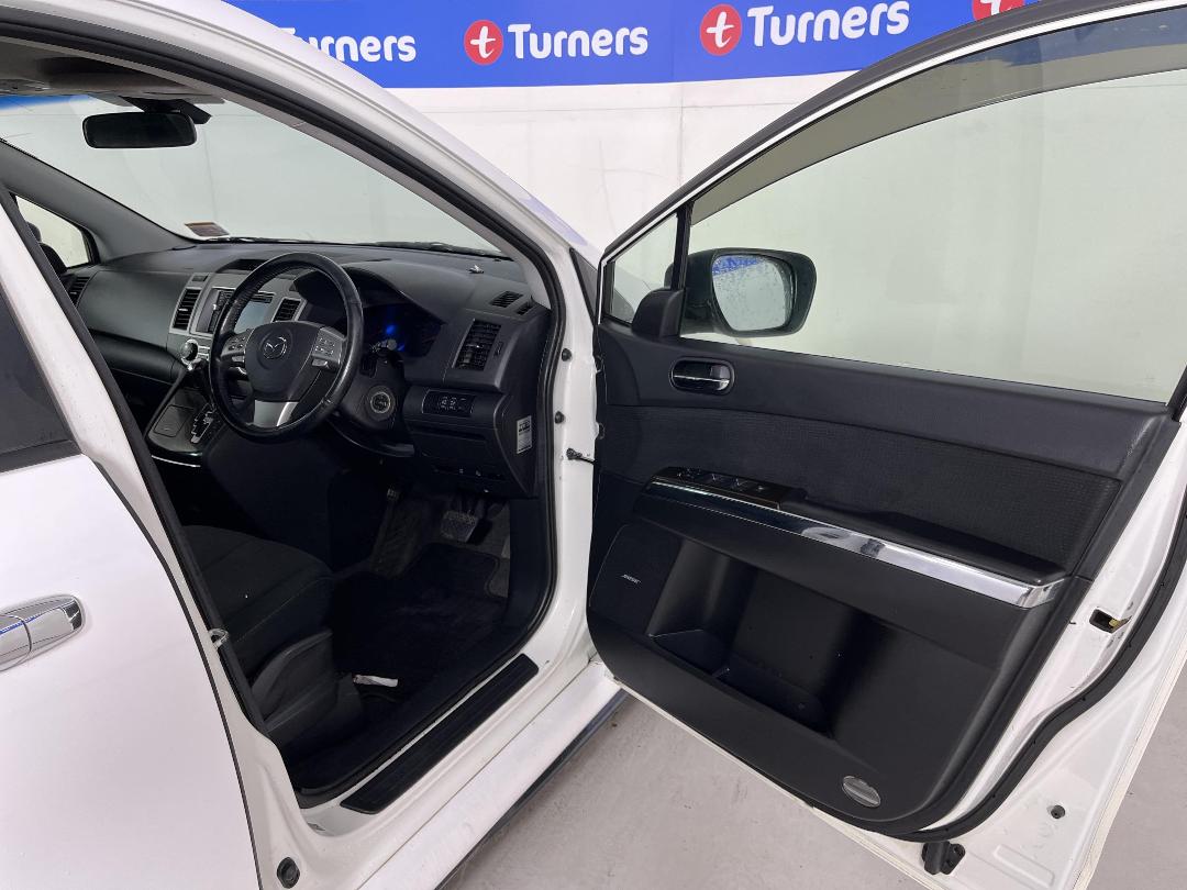 Photo '6' of Mazda MPV