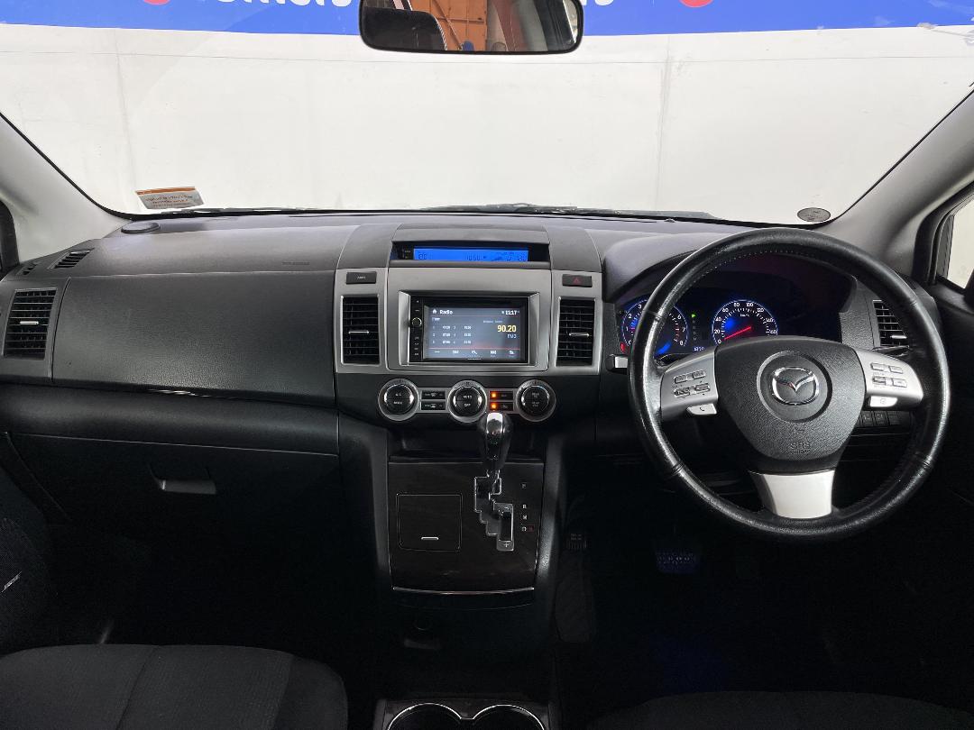 Photo '8' of Mazda MPV