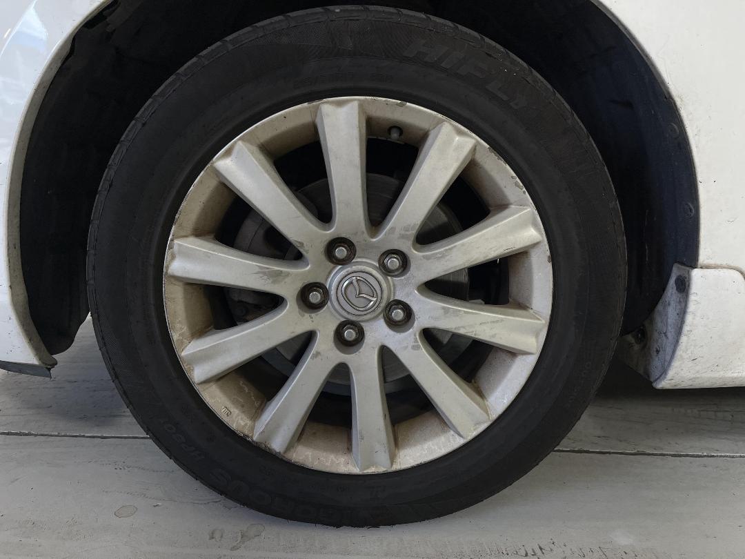 Photo '8' of Mazda MPV