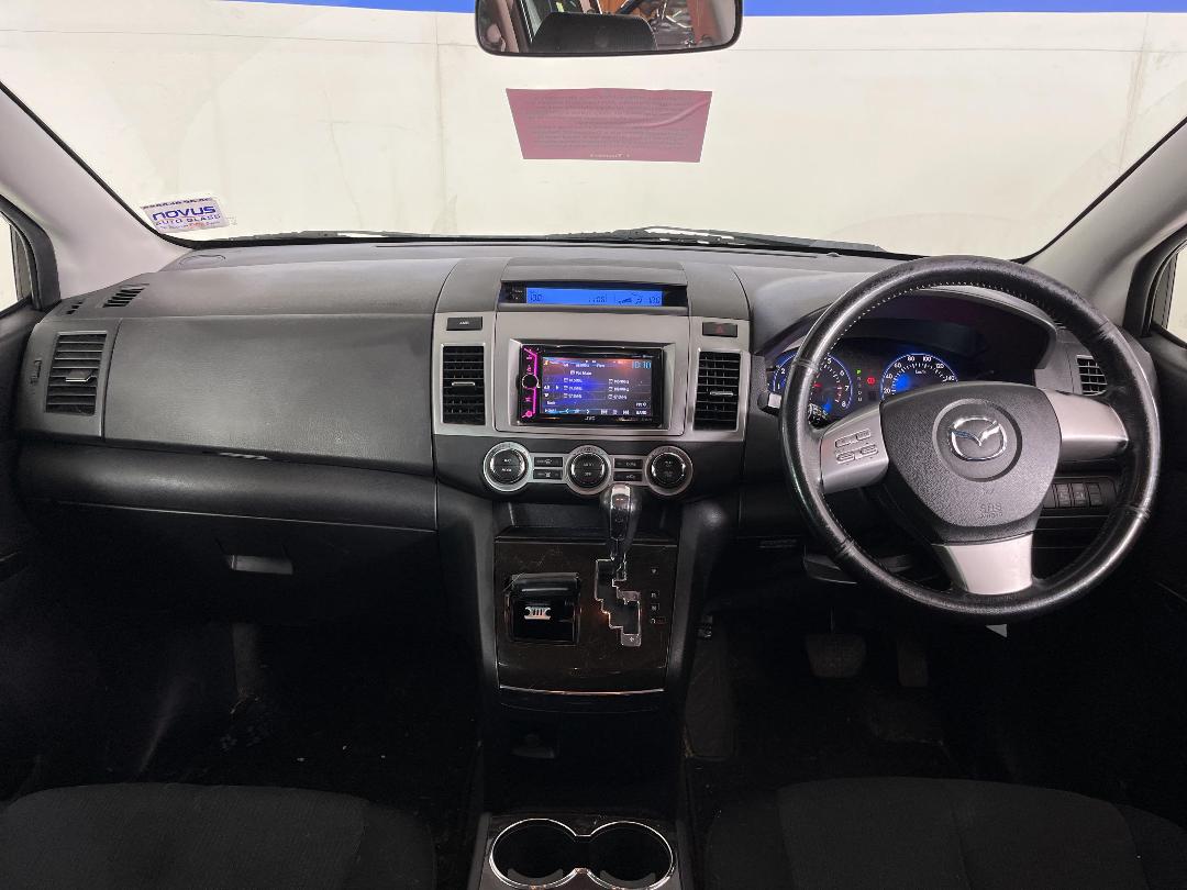 Photo '15' of Mazda MPV