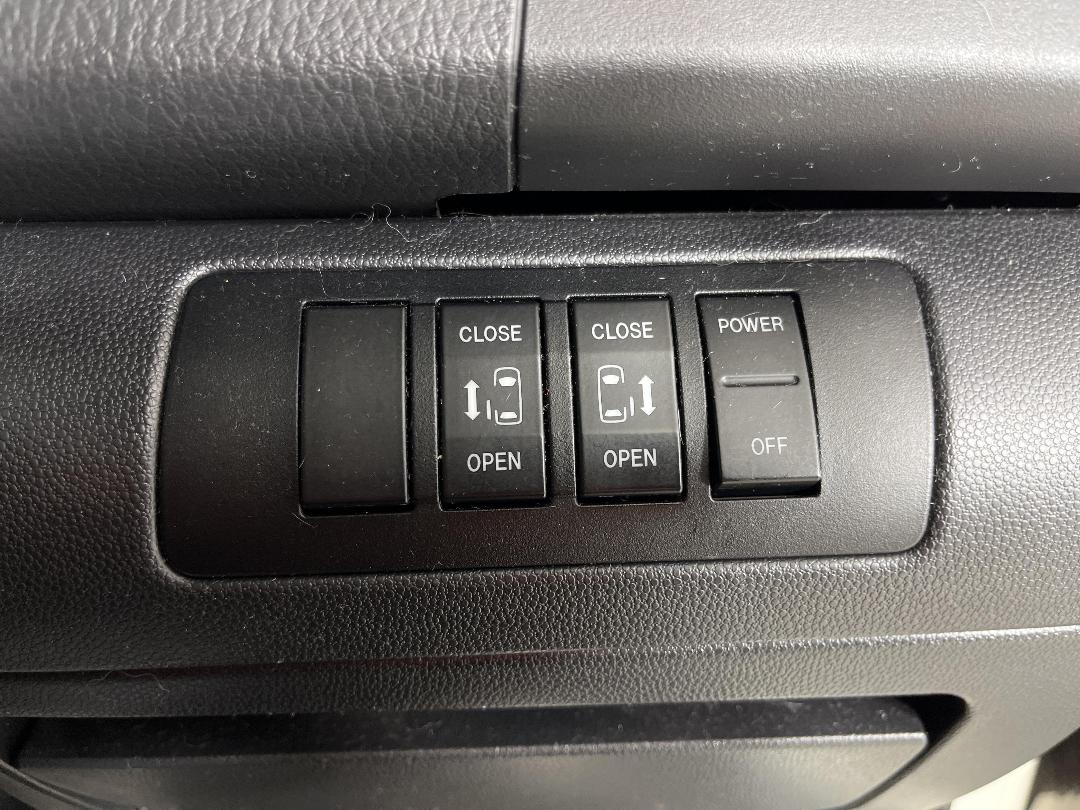 Photo '21' of Mazda MPV