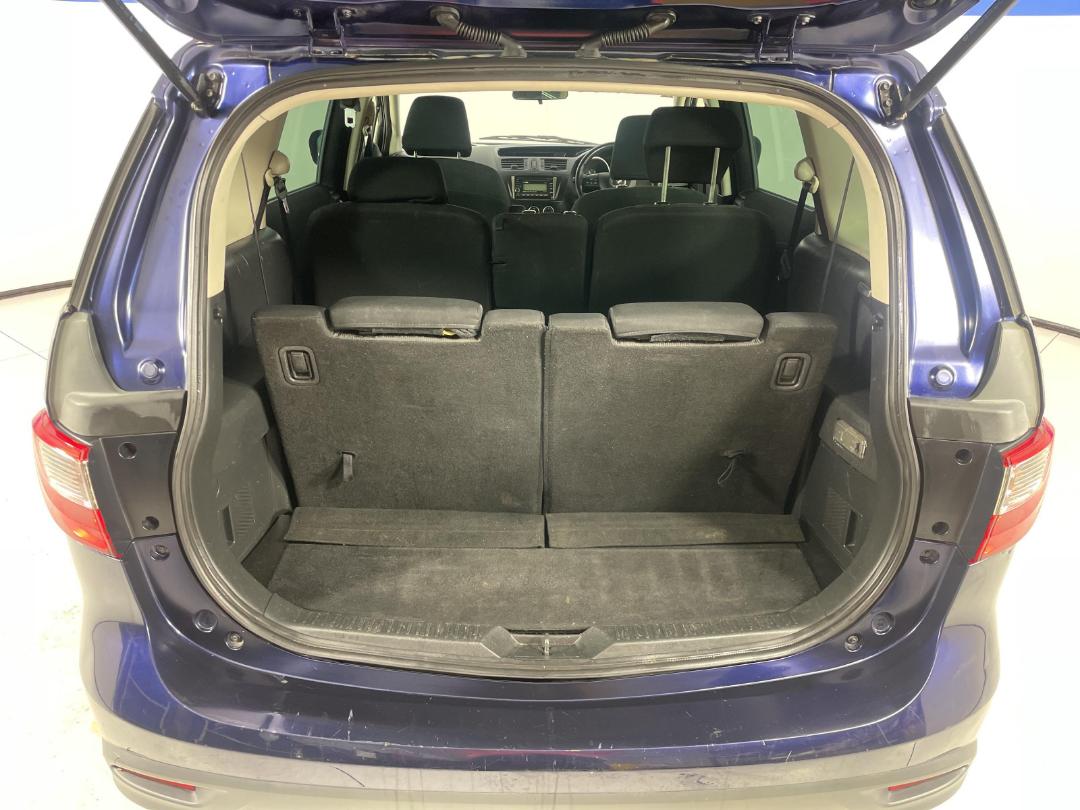 Photo '14' of Mazda Premacy Photo '14' of Mazda Premacy