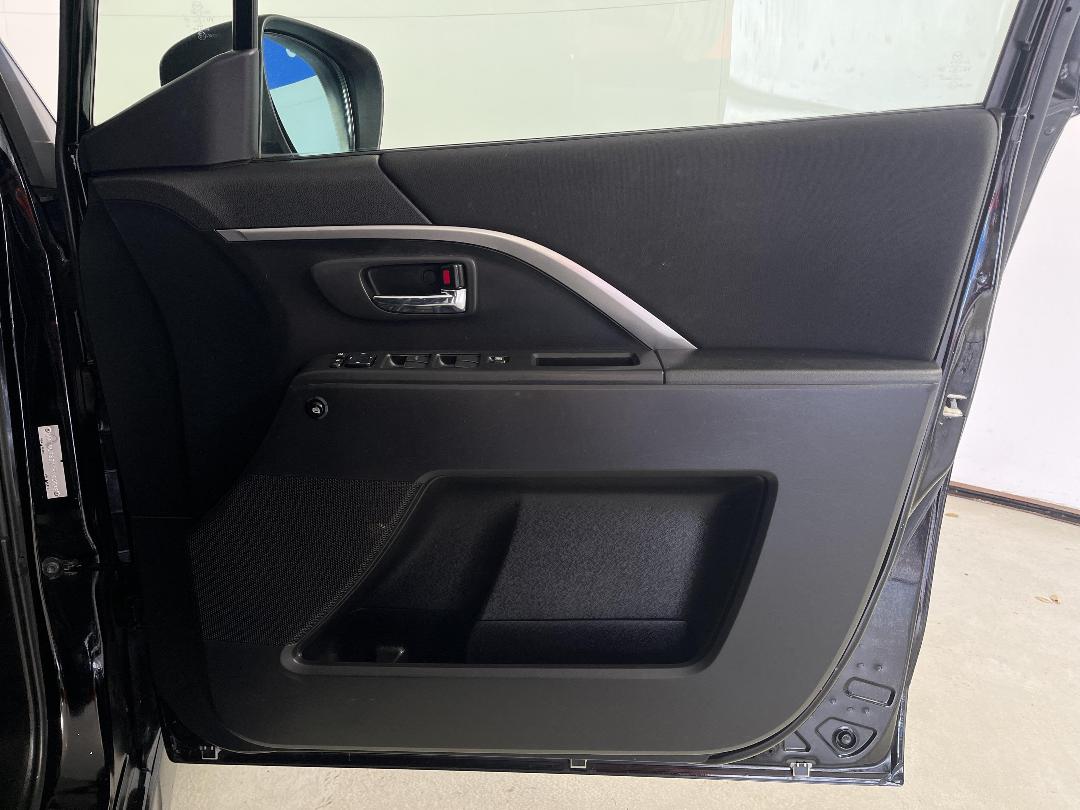 Photo '15' of Mazda Premacy