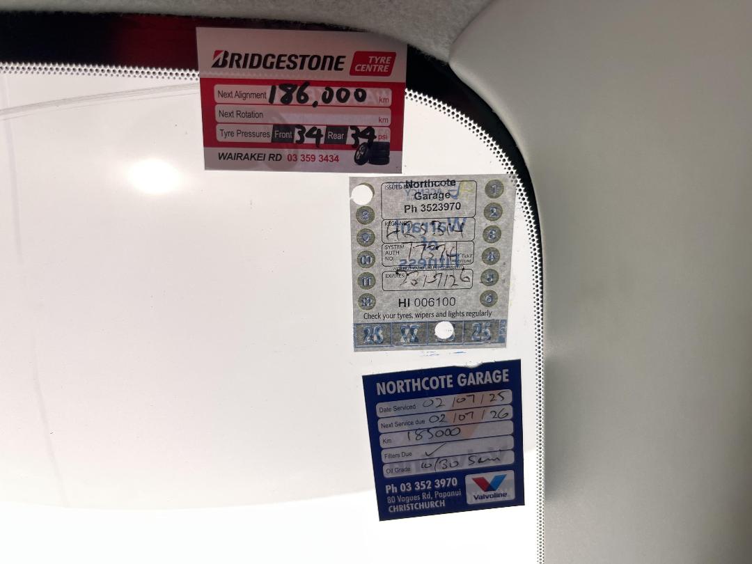 Photo '24' of Mazda Premacy