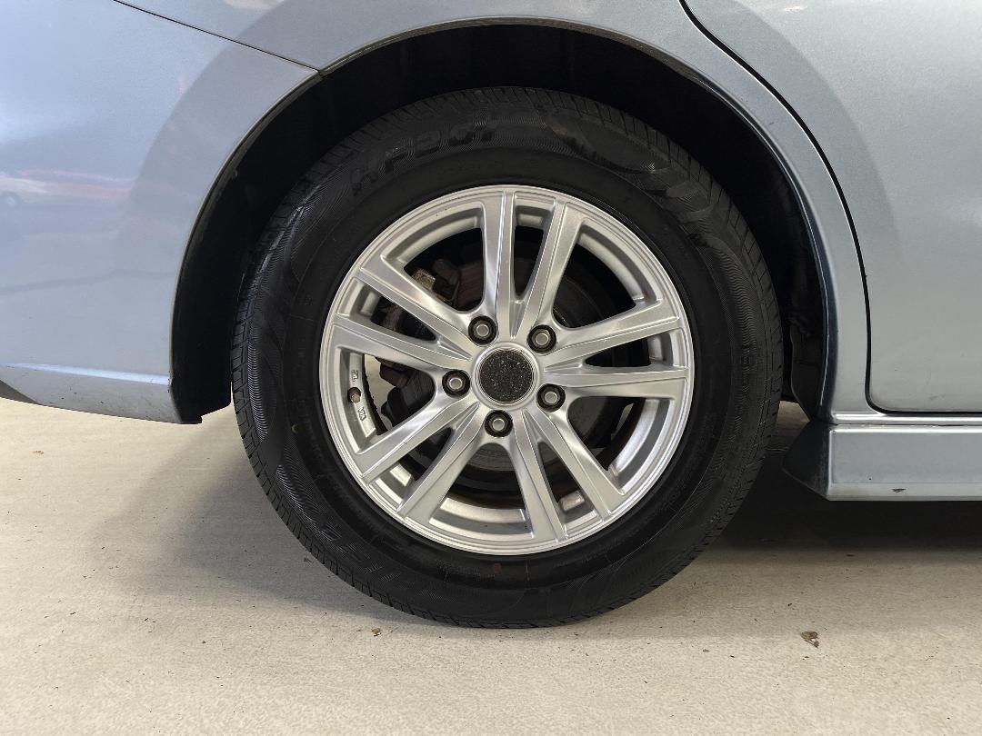 Photo '12' of Mazda Premacy Photo '12' of Mazda Premacy