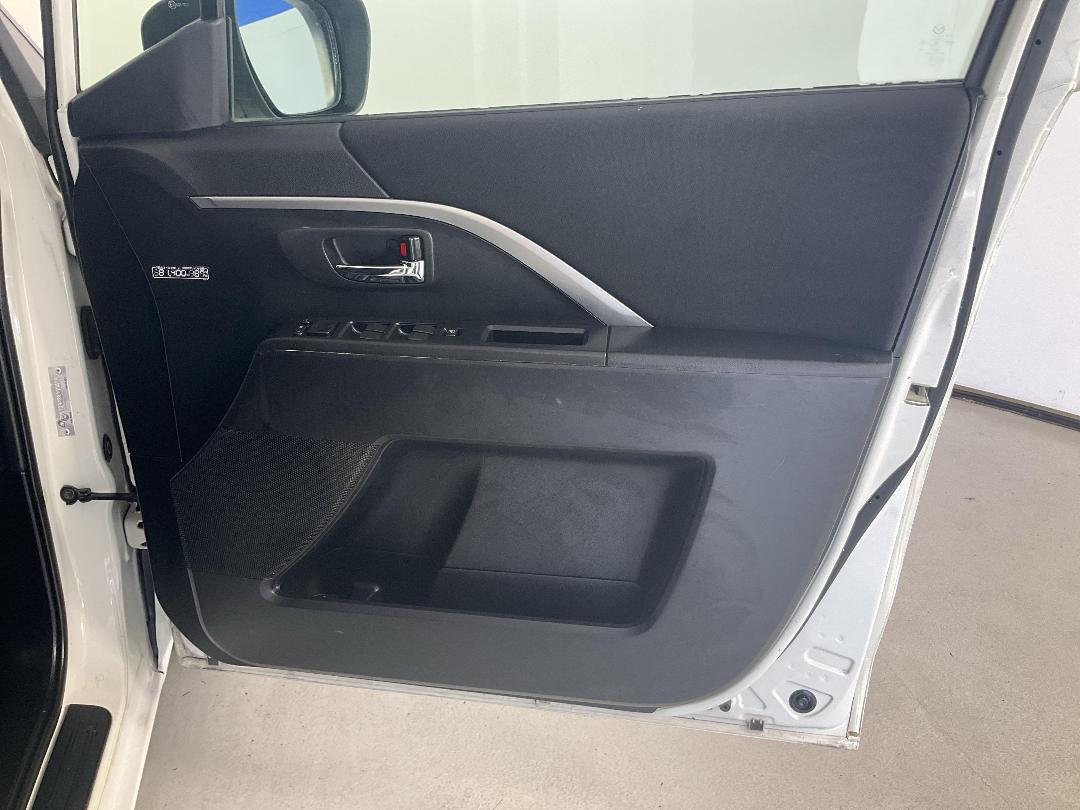 Photo '15' of Mazda Premacy