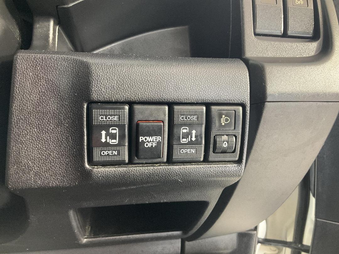 Photo '25' of Mazda Premacy