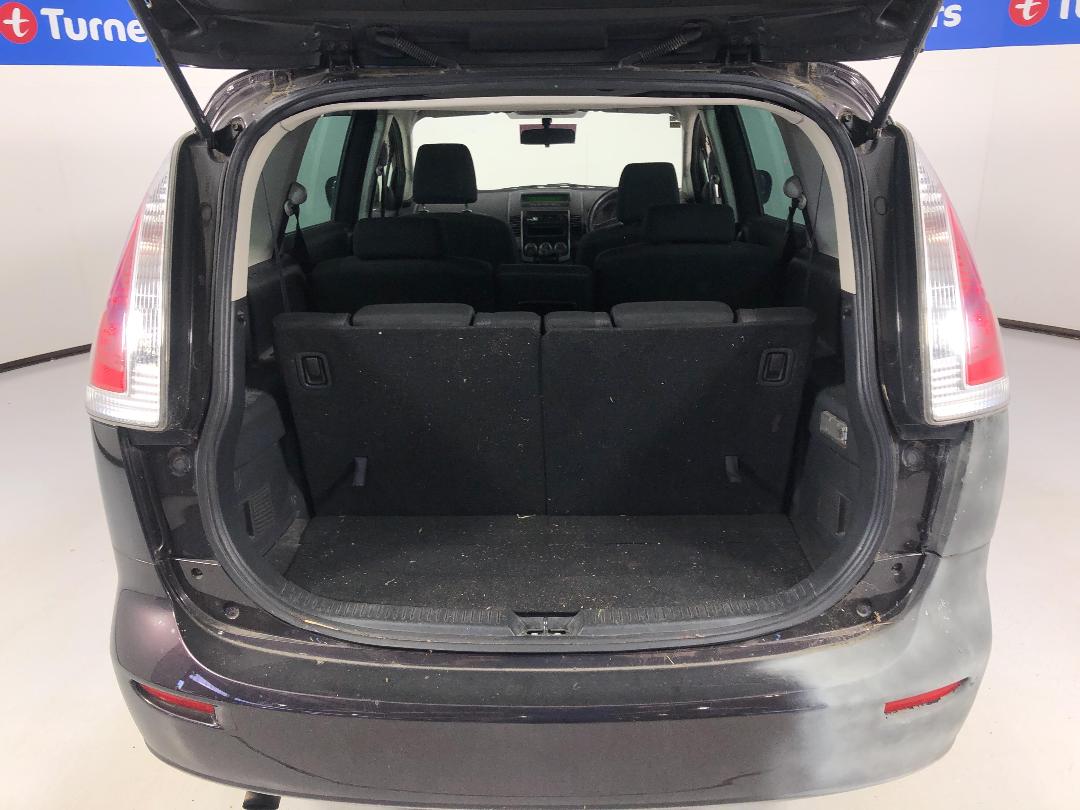 Photo '12' of Mazda Premacy Photo '12' of Mazda Premacy