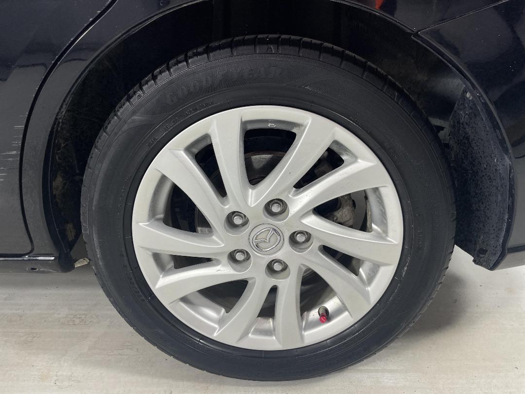 Photo '11' of Mazda Premacy