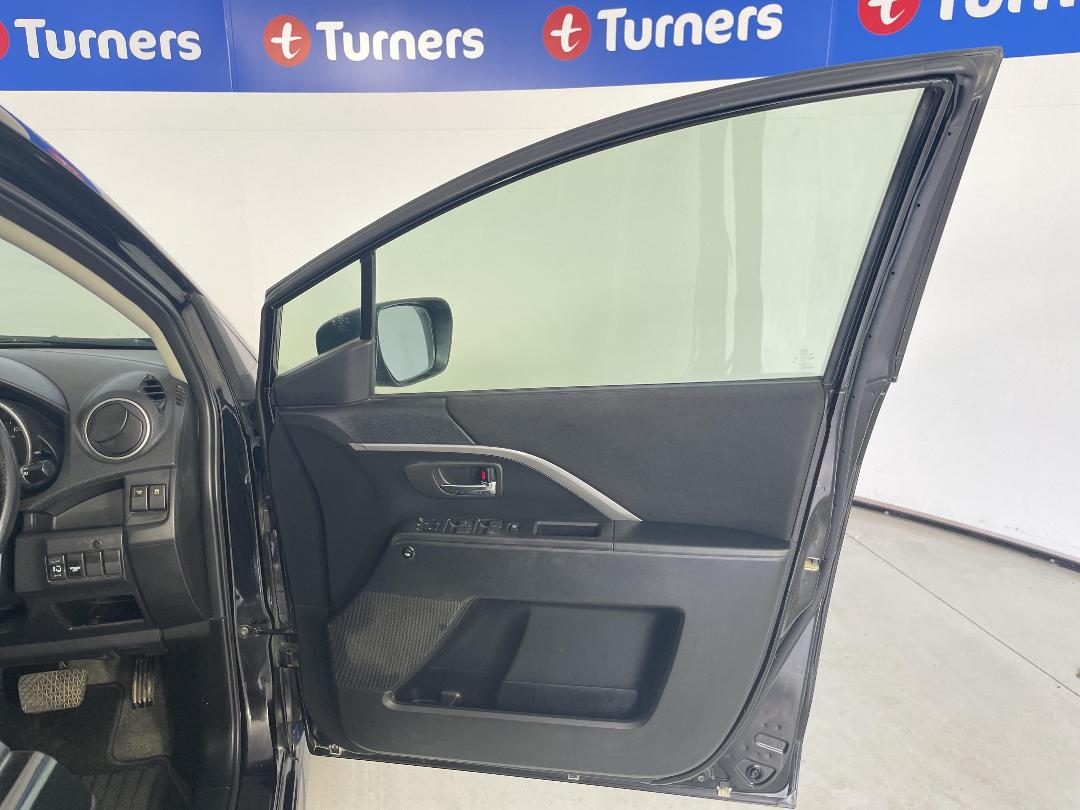 Photo '15' of Mazda Premacy