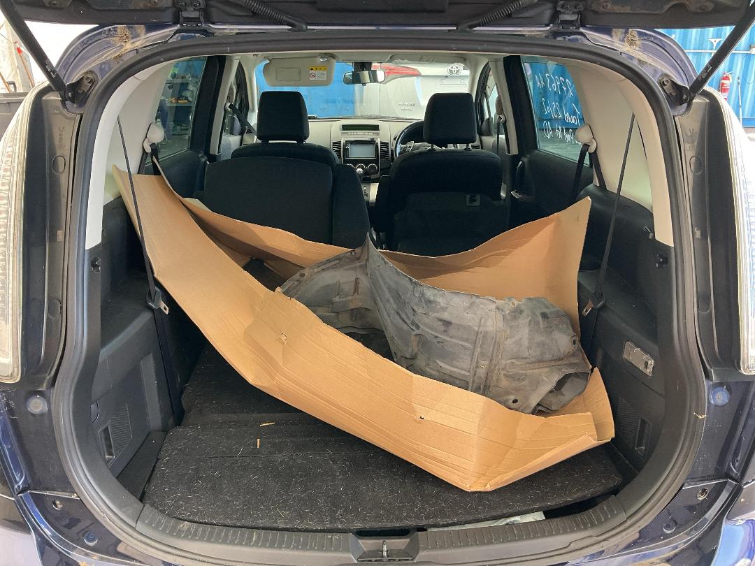 Photo '14' of Mazda Premacy Photo '14' of Mazda Premacy