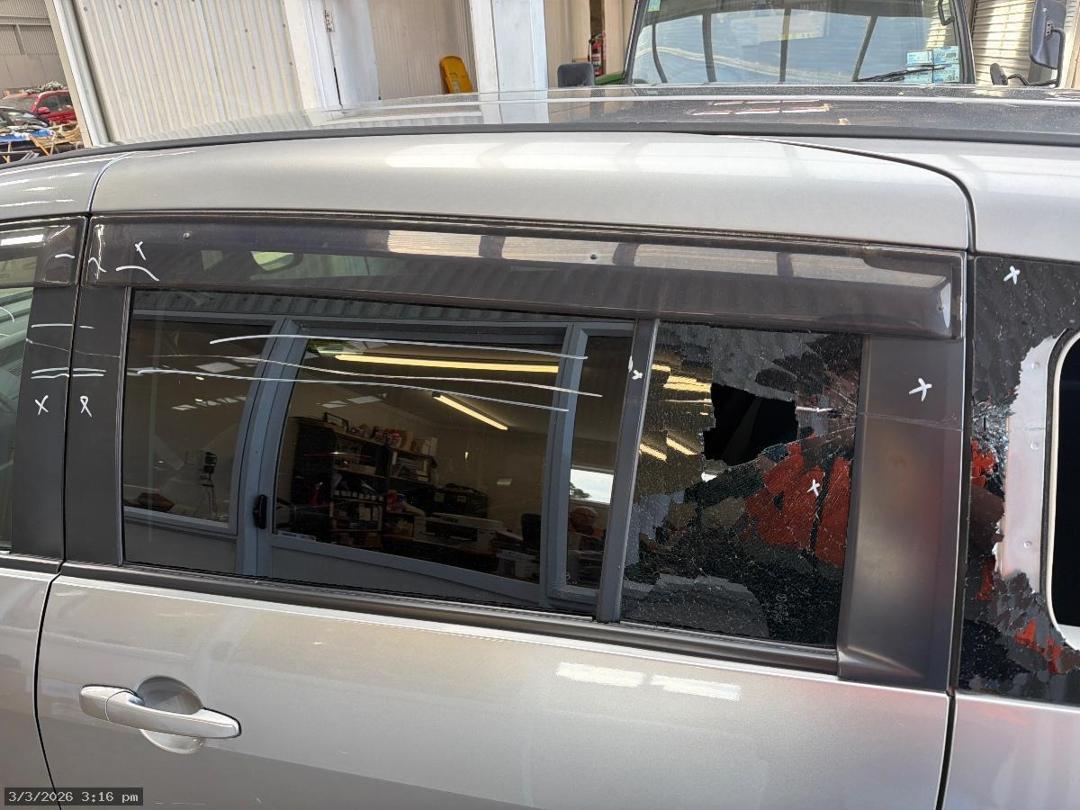 Photo '5' of Mazda Premacy