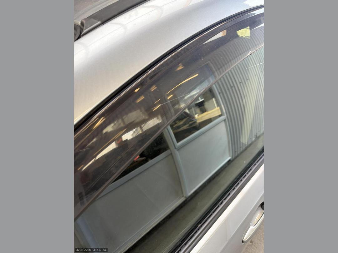 Photo '8' of Mazda Premacy