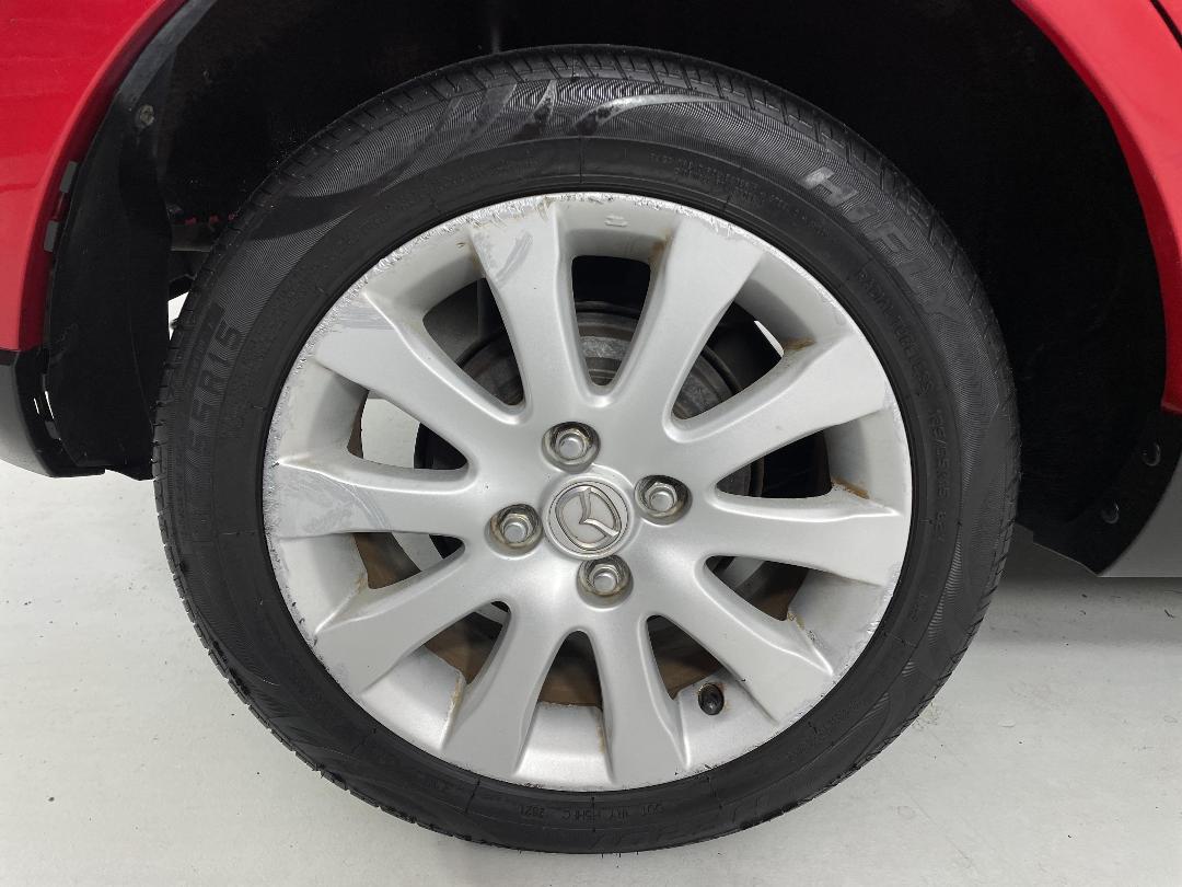 Photo '12' of Mazda Verisa