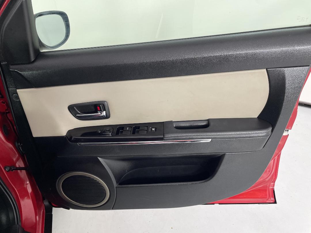 Photo '15' of Mazda Verisa