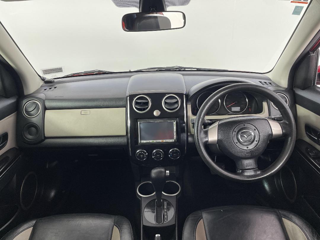 Photo '17' of Mazda Verisa