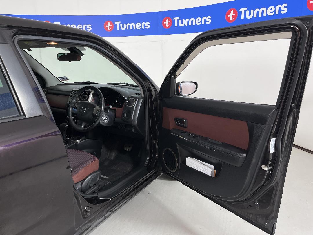 Photo '15' of Mazda Verisa