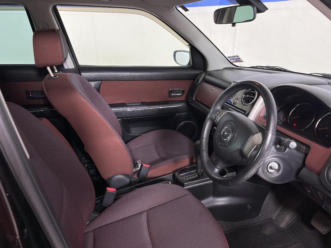 Photo '16' of Mazda Verisa