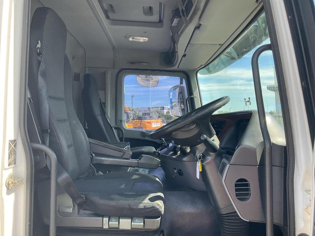 Photo '11' of Mercedes-Benz Actros 2646LS/33 MP3 Tractor Unit