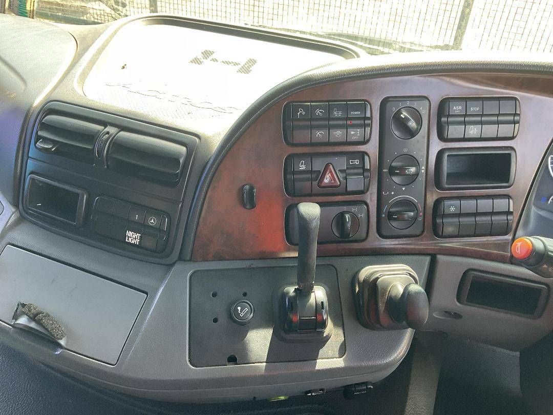 Photo '19' of Mercedes-Benz Actros 2646LS/33 MP3 Tractor Unit