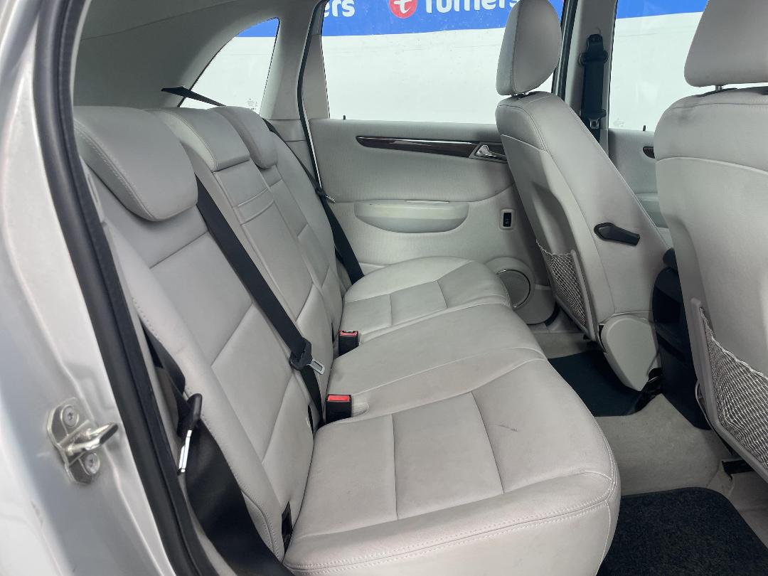 Photo '18' of Mercedes-Benz B-Class B200