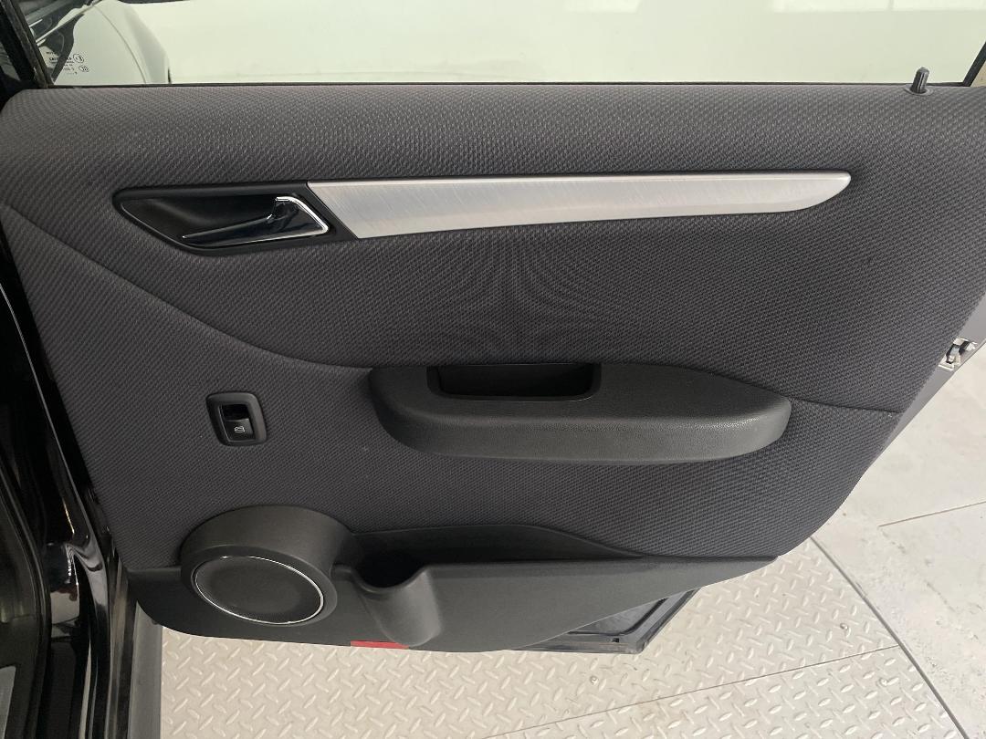 Photo '19' of Mercedes-Benz B180