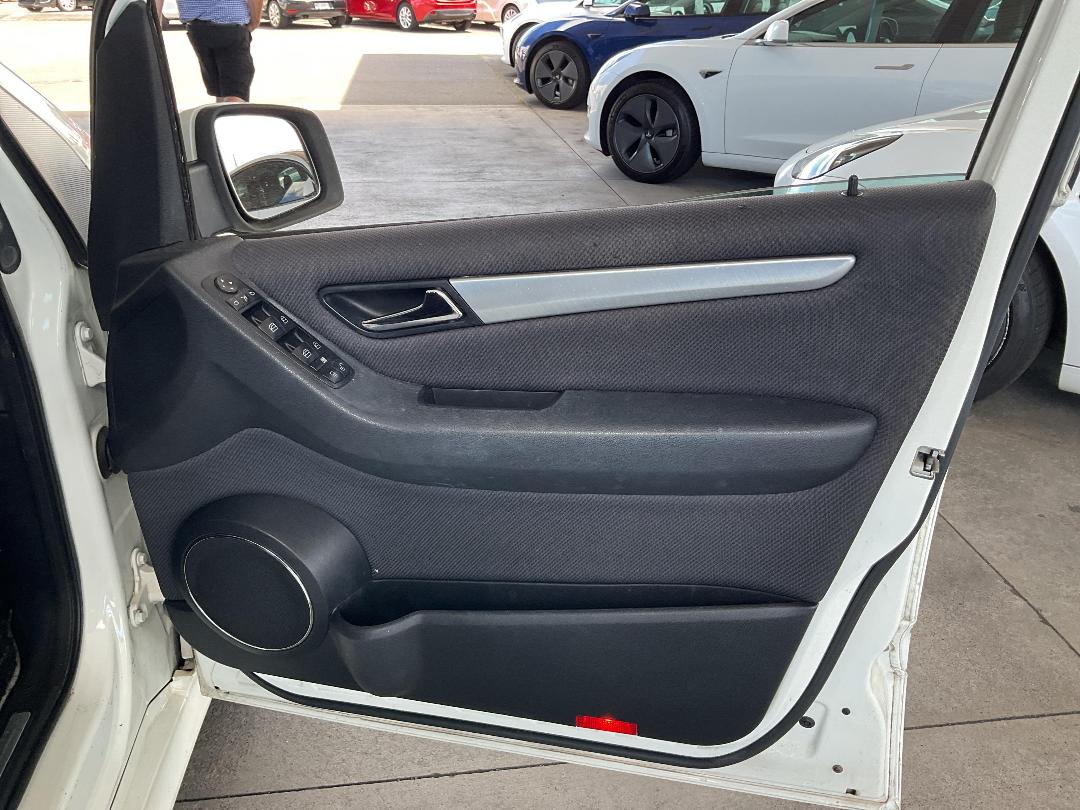 Photo '13' of Mercedes-Benz B200