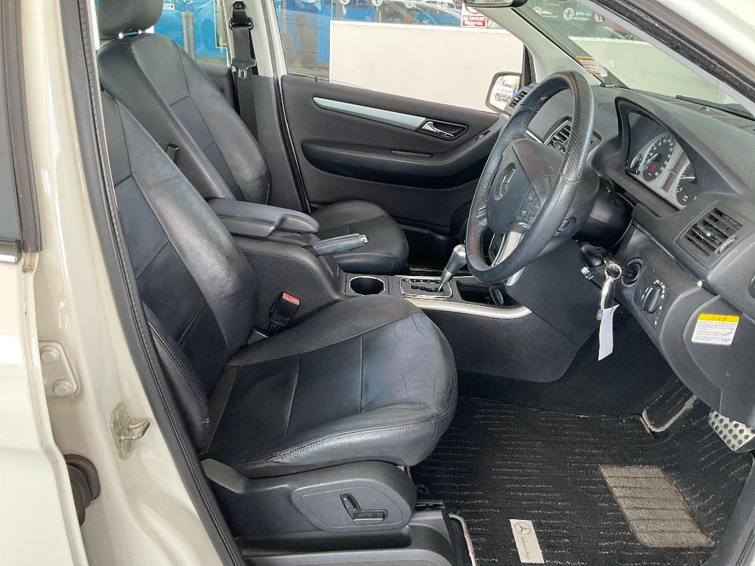 Photo '14' of Mercedes-Benz B200