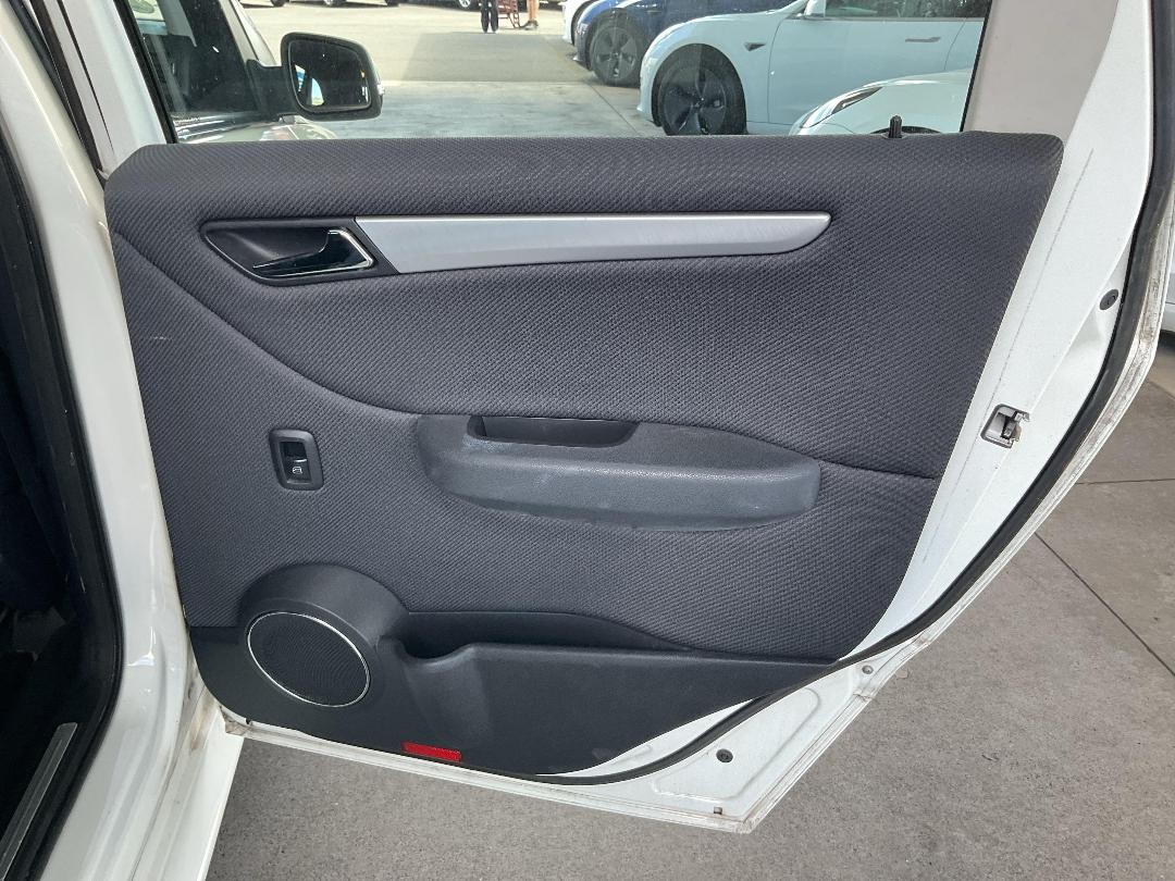 Photo '17' of Mercedes-Benz B200