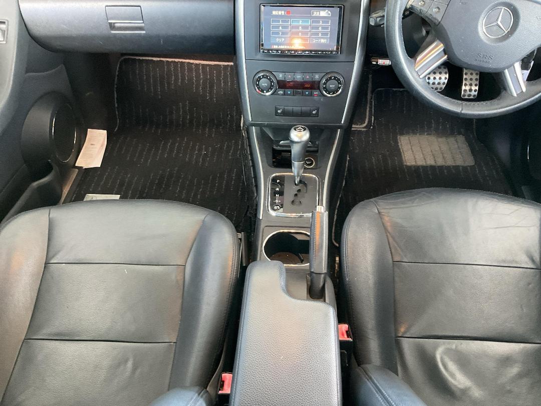 Photo '20' of Mercedes-Benz B200