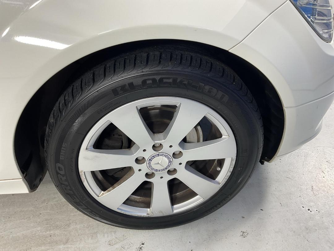 Photo '9' of Mercedes-Benz C200 Photo '9' of Mercedes-Benz C200