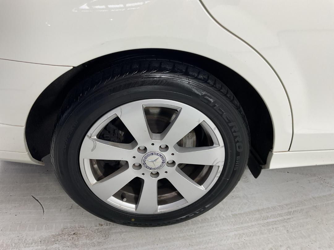 Photo '12' of Mercedes-Benz C200 Photo '12' of Mercedes-Benz C200