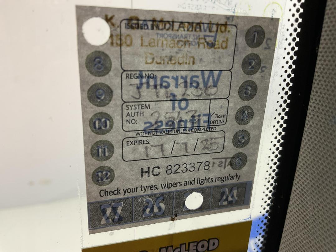 Photo '27' of Mercedes-Benz C200 Photo '27' of Mercedes-Benz C200