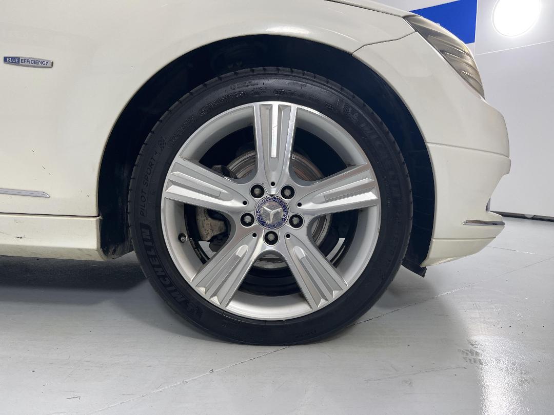 Photo '9' of Mercedes-Benz C200