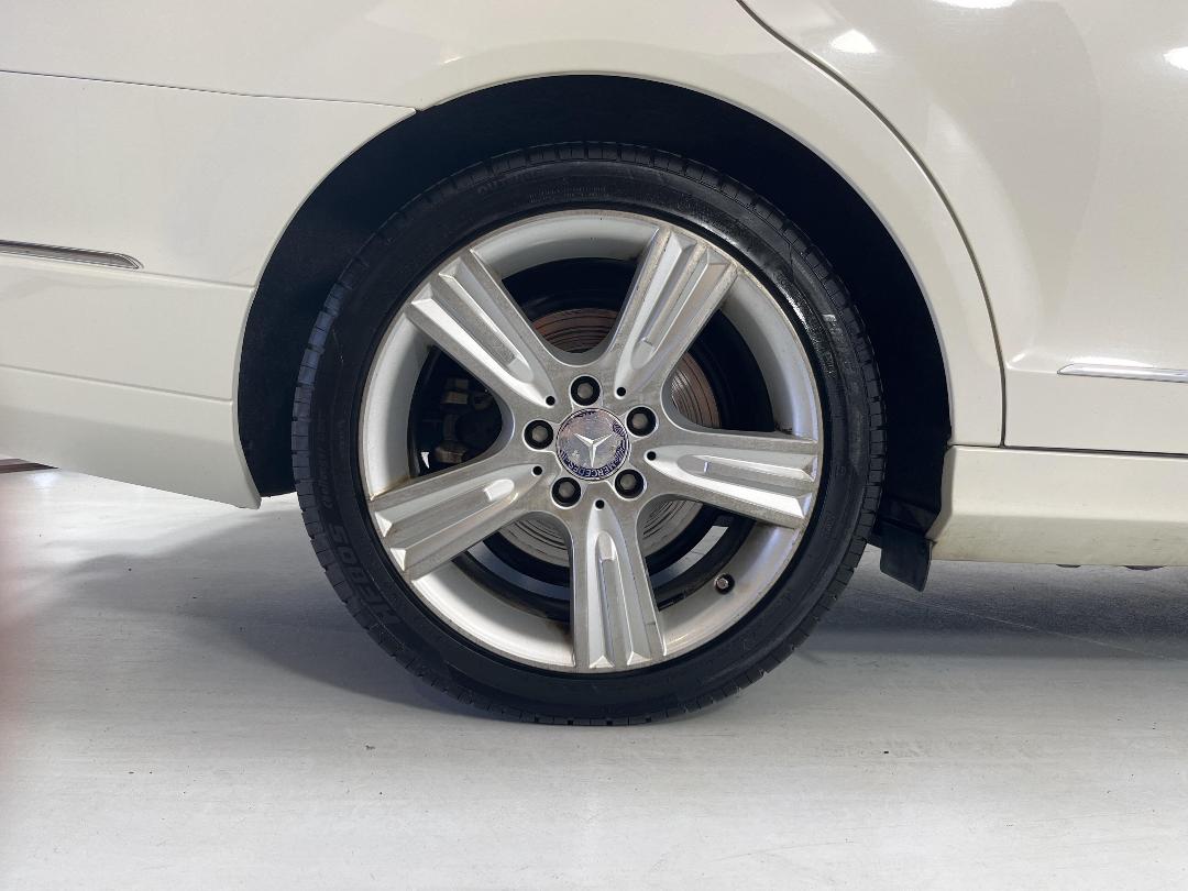 Photo '12' of Mercedes-Benz C200