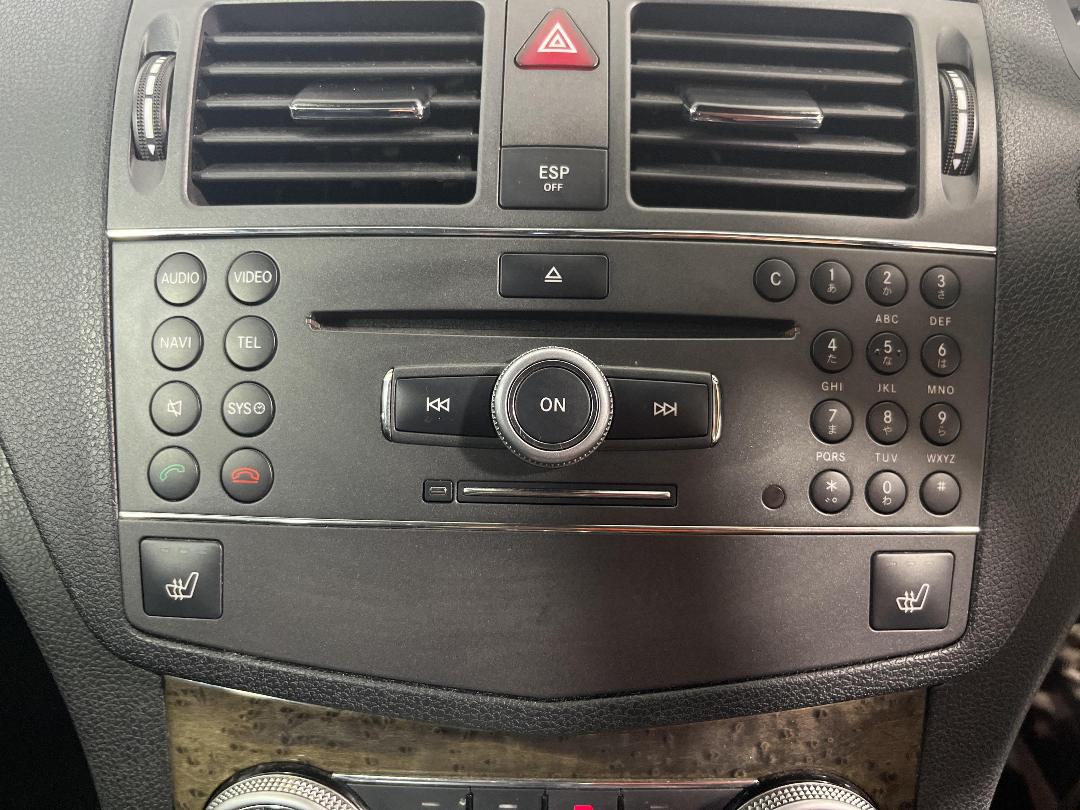 Photo '27' of Mercedes-Benz C200