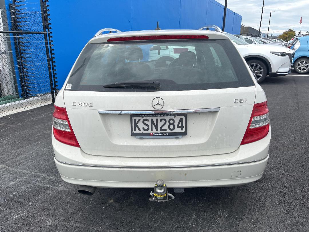 Photo '4' of Mercedes-Benz C200