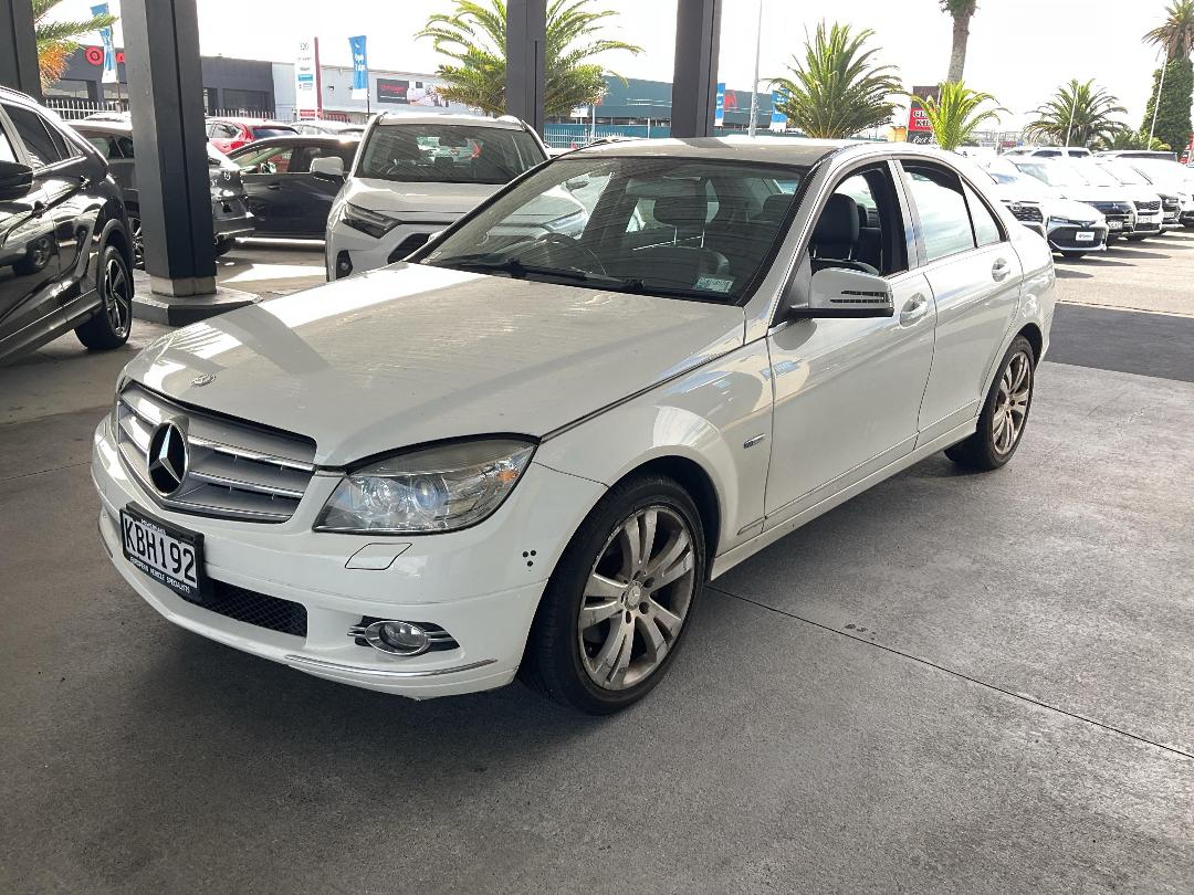 Photo '3' of Mercedes-Benz C250