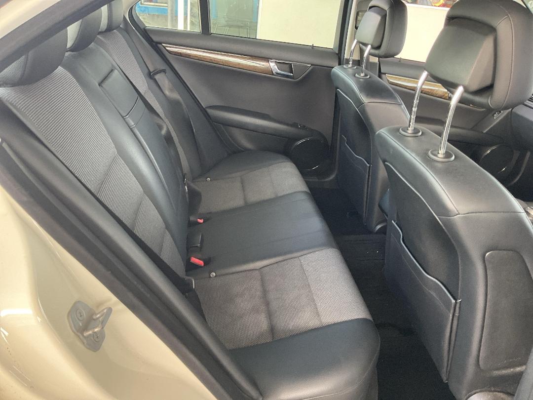 Photo '18' of Mercedes-Benz C250