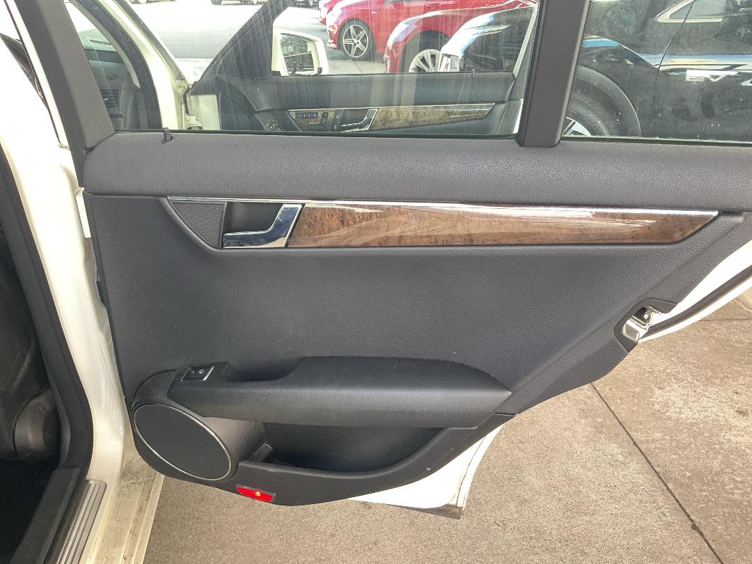 Photo '17' of Mercedes-Benz C250