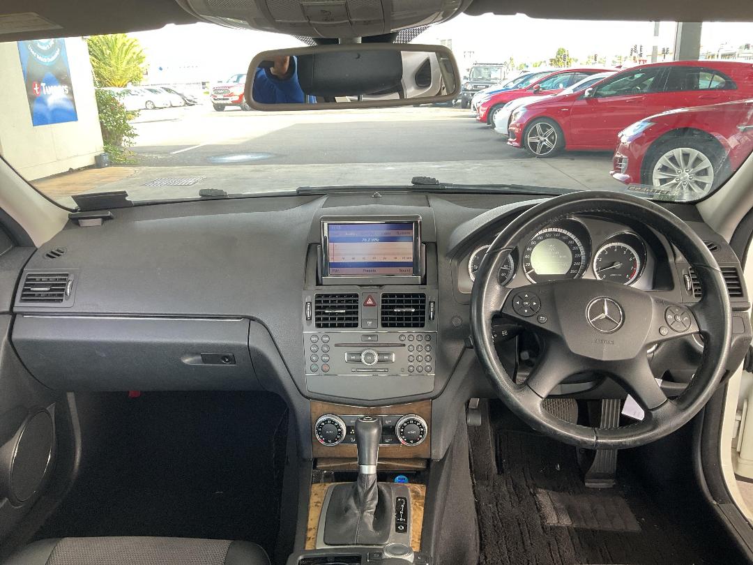 Photo '19' of Mercedes-Benz C250