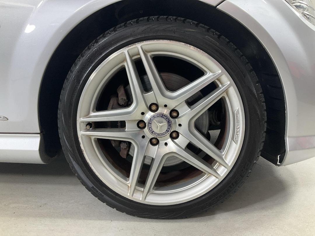 Photo '9' of Mercedes-Benz C300