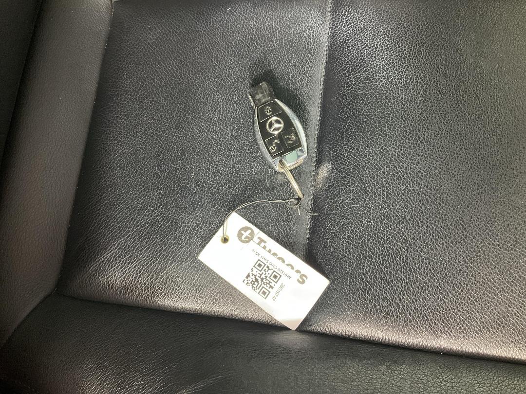 Photo '22' of Mercedes-Benz C300