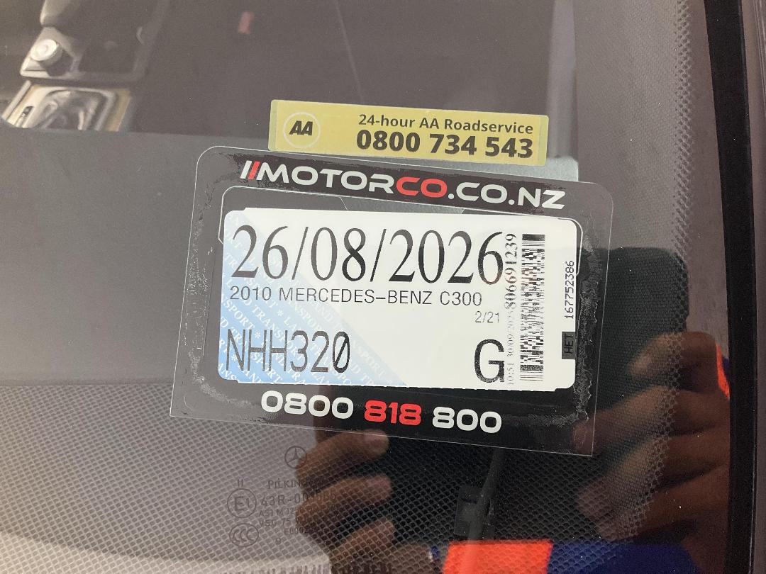 Photo '25' of Mercedes-Benz C300