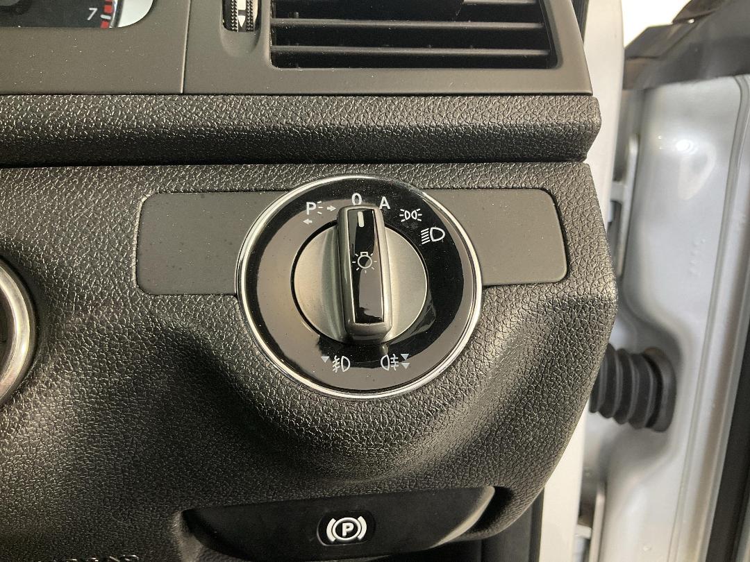 Photo '28' of Mercedes-Benz C300