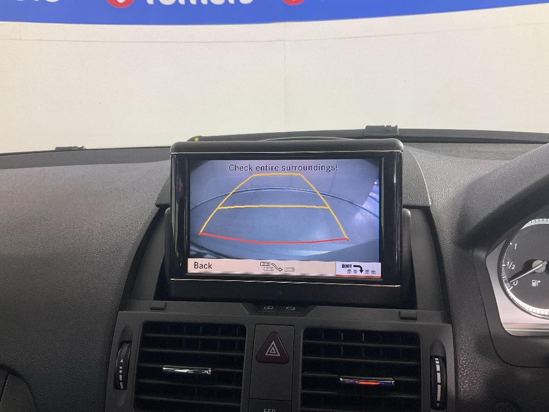 Photo '33' of Mercedes-Benz C300