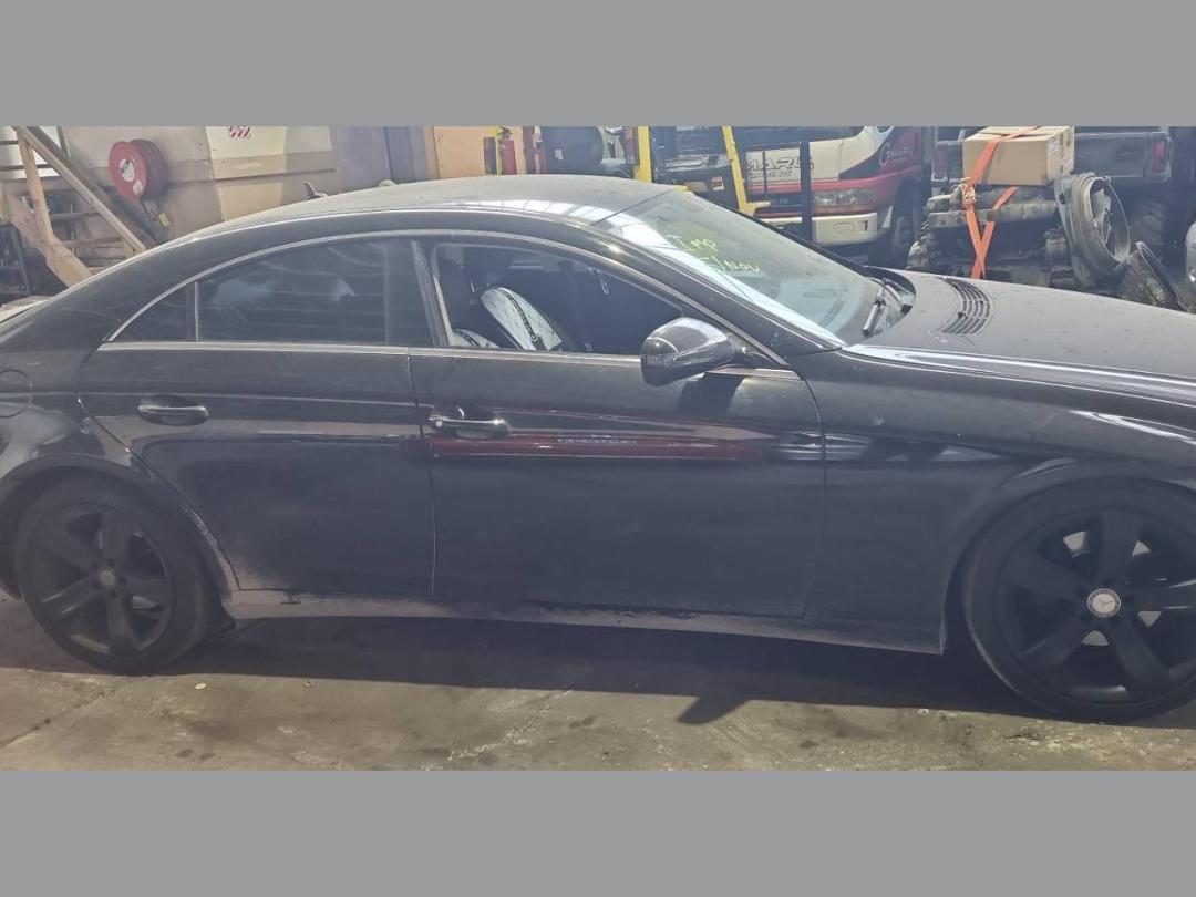 Photo '10' of Mercedes-Benz CLS 350 Photo '10' of Mercedes-Benz CLS 350