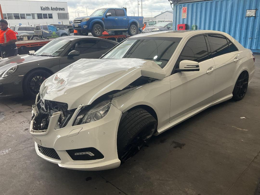 Photo '3' of Mercedes-Benz E-Class E500 Avantgarde