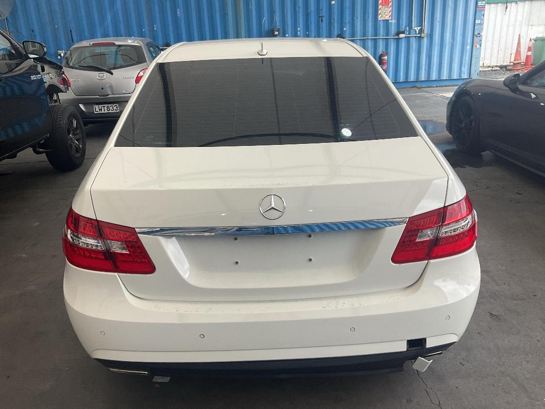 Photo '14' of Mercedes-Benz E-Class E500 Avantgarde